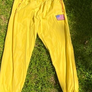 Yellow large men's joggers from forever 21